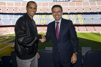 Ξαναφορά τη φανέλα της Μπαρτσελόνα ο Ριβάλντο