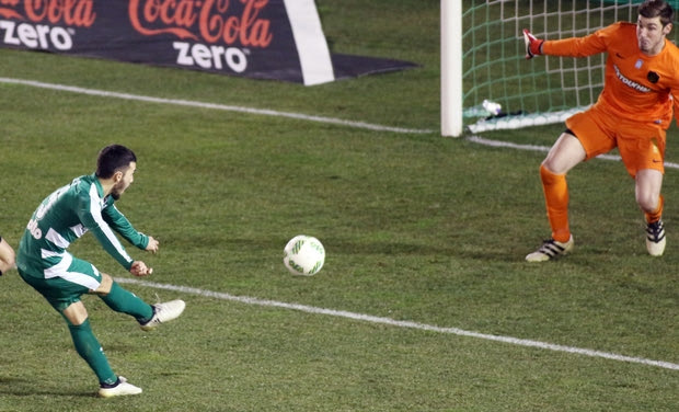 Όλα μηδέν στην Λεωφόρο, Παναθηναϊκός-ΑΕΚ 0-0, με ήρωα τον Μπάρκα