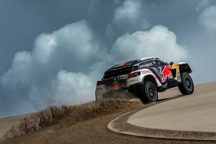 Σαρώνουν τα Peugeot 3008 DKR στο Rally Dakar