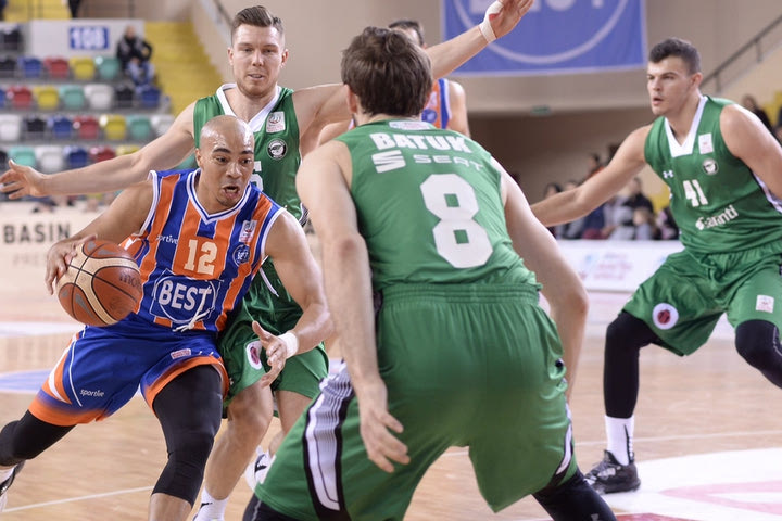 Γλίτωσε το κάζο η Νταρουσάφακα