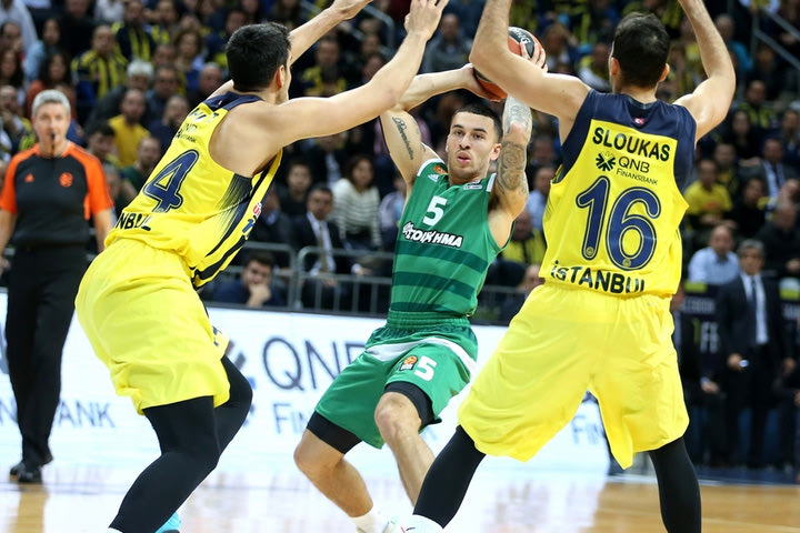Career high για Τζέιμς, career low για Καλάθη