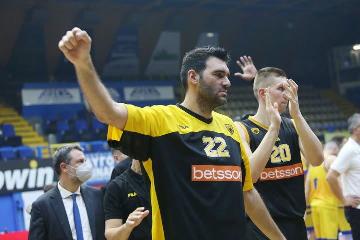 AEK: Στα “πιτς” μέχρι νεωτέρας ο Μαυροειδής