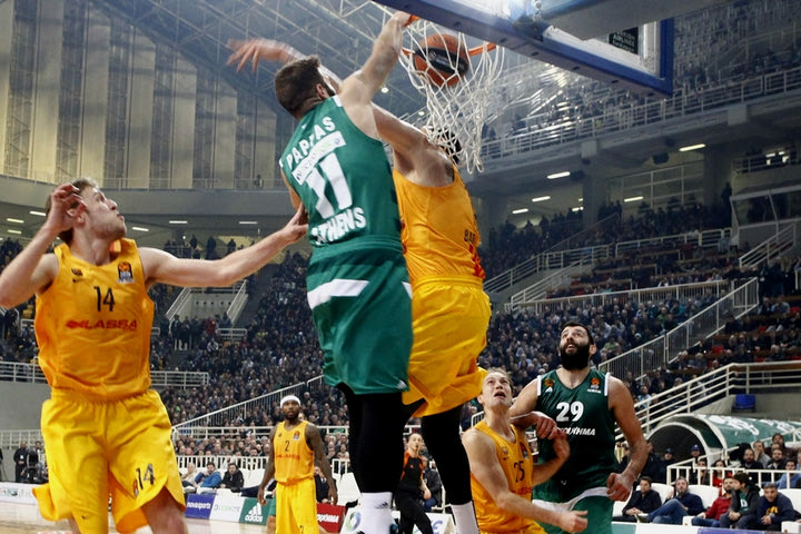 Παππάς και Παπανικολάου στο Top 10 της EuroLeague
