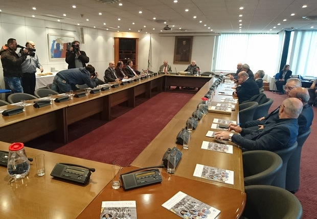 Γίνονται κανονικά οι εκλογές στην ΕΟΕ