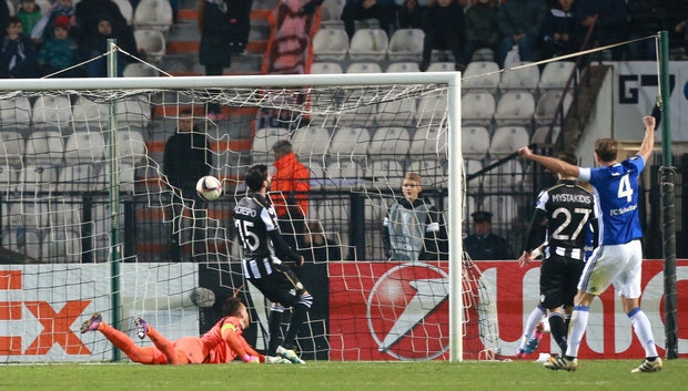 Τα στημένα πλήγωσαν τον ΠΑΟΚ, ήττα 3-0 από την Σάλκε και αντίο Ευρώπη