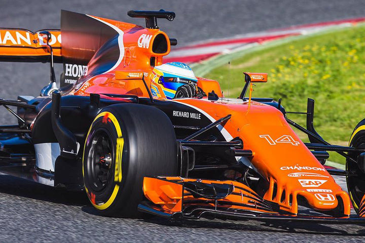 H McLaren MCL32 στην πίστα