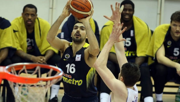 Εκτός έδρας νίκες για Φενέρμπαχτσε και Αναντολού Εφές