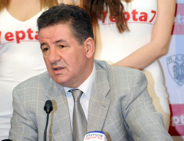 Ανδρέου: “Εγώ θα άλλαζα νωρίτερα τον Καλμαζίδη”
