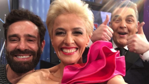 Η απάντηση της παρουσιάστριας του ελληνικού τελικού της Eurovision στα σχόλια για το ντύσιμό της