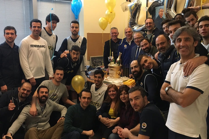 Πάρτι έκπληξη στον Ομπράντοβιτς