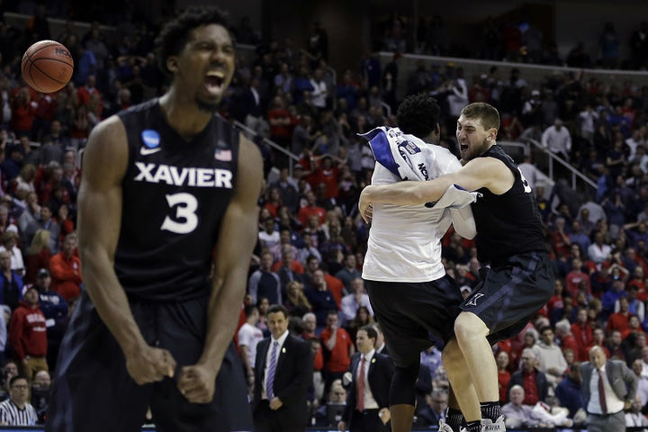 Συνεχίζει τις εκπλήξεις το Xavier, προχωρούν Gonzaga, Kentucky