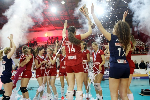 Παρέμεινε στο θρόνο του ο Ολυμπιακός, 3-0 τον Πανναξιακό