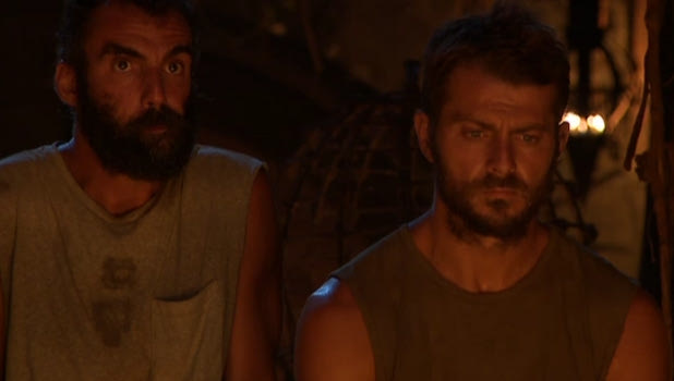 Survivor: Οι παίκτες έπαιρναν φαγητό από τους ντόπιους!