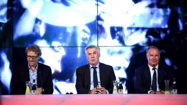 Ρουμενίγκε: “Μόνο η Μπάγερν μπορεί να αποκλείσει τη Ρεάλ”