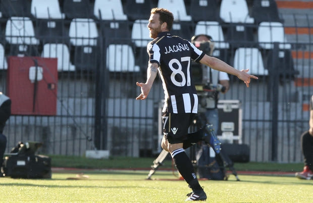 Νίκη με Κάνιας και… ηχηρό καμπανάκι, 2-0 ο ΠΑΟΚ την ΑΕΛ