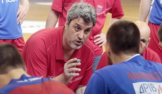 Οικονόμου: “Μας συγκλόνισε ο τραυματισμός του Καρύδα”