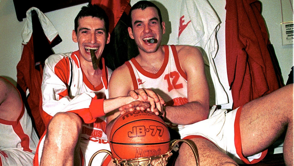 “Ένα μπουρδέλο είμαστε”