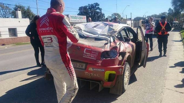 Ανατροπή και σοβαρή ζημιά για Meeke