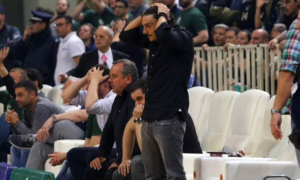 Οι αντιδράσεις του Δημήτρη Γιαννακόπουλου στο ΟΑΚΑ