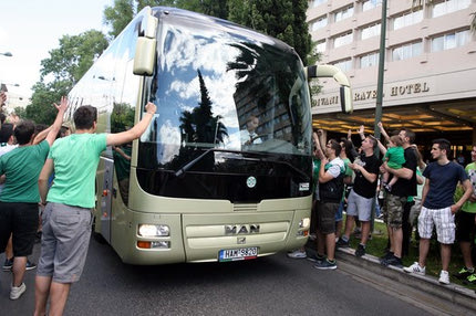Ακύρωσε τα αεροπορικά εισιτήρια, επιστρέφει με πούλμαν ο Παναθηναϊκός!