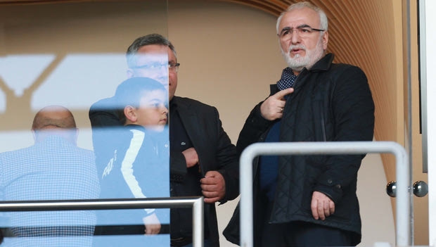Στα αποδυτήρια ο Σαββίδης μετά τη νίκη επί του Παναθηναϊκού