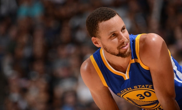 Μυθικά πράγματα από τον Stephen Curry στην Κορέα!