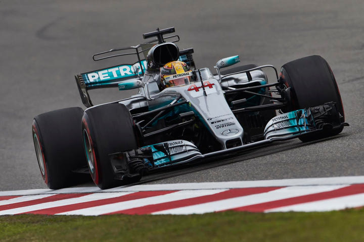 GP Κίνας: Στην Pole o Hamilton