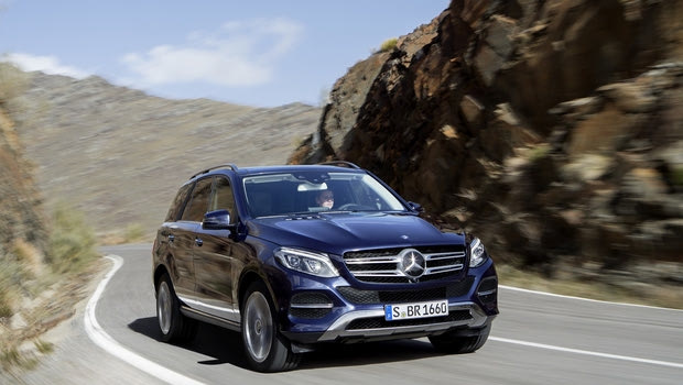 20 χρόνια πολυτελή SUV από τη Mercedes-Benz