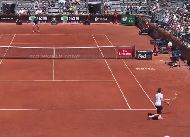 Εξωπραγματικό drop shot από τον Μαναρίνο