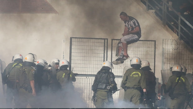 Οι φωτογραφίες από τις μάχες στο Πανθεσσαλικό