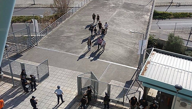 Φίλοι του ΠΑΟΚ και της ΑΕΚ μαζί στο Πανθεσσαλικό!