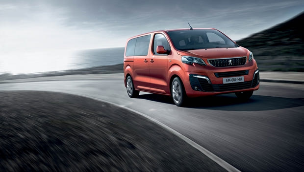 Ήρθε το νέο Peugeot Traveller