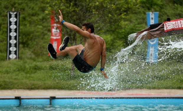 Survivor: Καταμαράν, μπέργκερ και “εκτόξευση” τηλεθέασης!