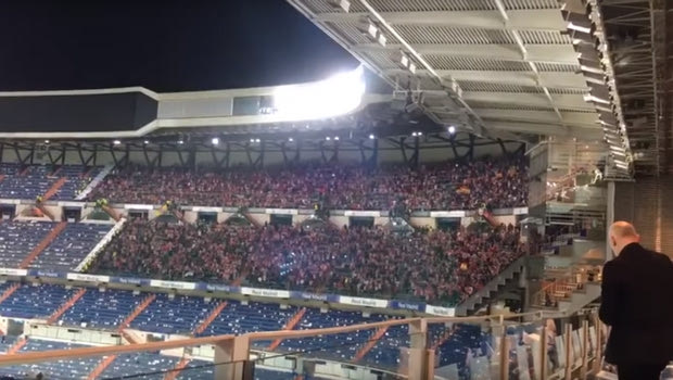 Οι 4.000 φίλοι της Ατλέτικο τραγουδούν στο “Bernabeu” λίγη ώρα μετά το 3-0