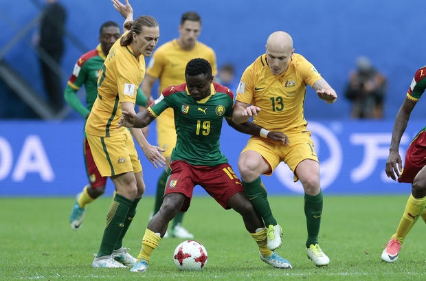 Μαζί στον πάτο Καμερούν και Αυστραλία