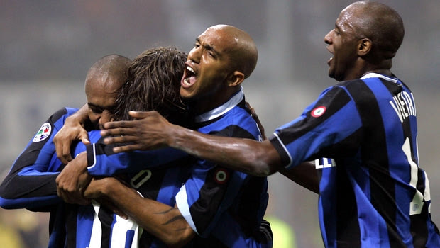 Ντακούρ στο Sport24.gr: “Μας πικράνατε το 2004”