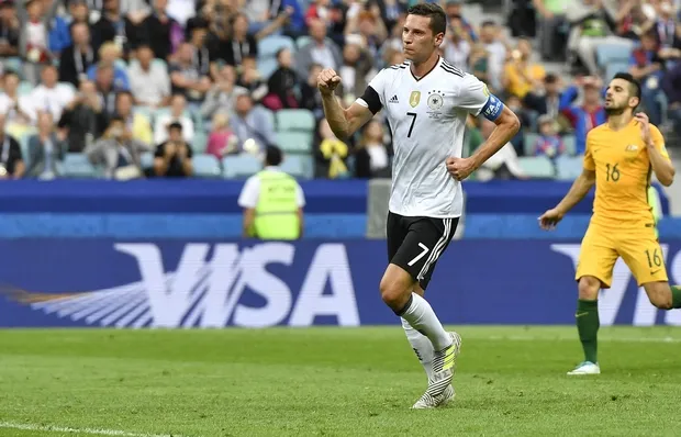 Νίκη και με δεύτερα η Γερμανία