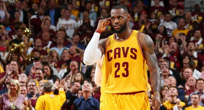 LeBron εναντίον Trump: “Εκανε μόδα το μίσος”!