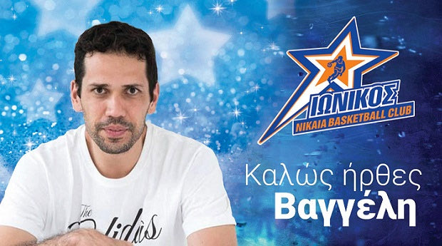 Ο Καράμπουλας το έβαλε από το… σπίτι του κι απάντησε στον Χολίδη (VIDEO)