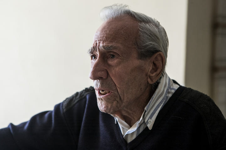 Ο 90χρονος μαραθωνοδρόμος Στέλιος Πρασσάς στο SPORT24: “Ήμουν 13 ετών και είδα Έλληνες κρεμασμένους από τους Γερμανούς”
