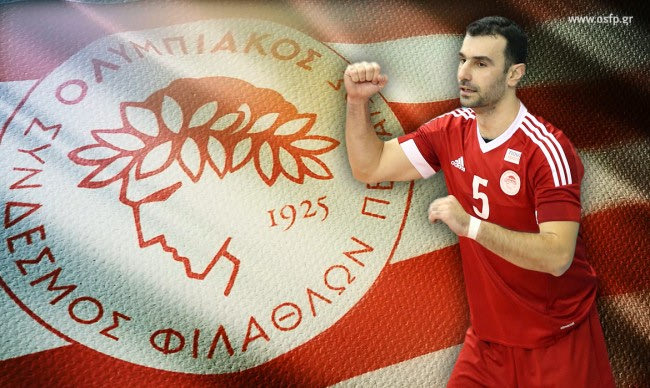 Ανανέωση συνεργασίας του Ολυμπιακού με τον Στιβαχτή