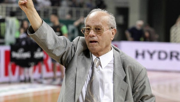 “Φίλοι μου αγαπημένοι είμαι ο Θανάσης, ένας από εσάς”