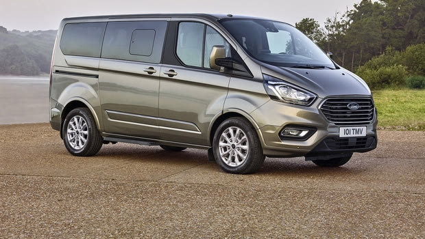 Νέο Ford Tourneo Custom για επαγγελματική χρήση ή αναψυχή