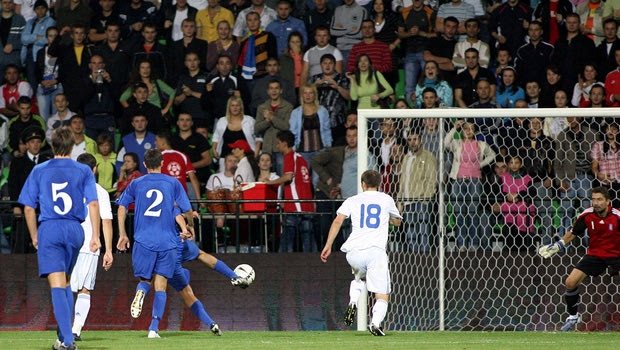 Πήρε το “9” γιατί σκόραρε στην Ελλάδα στις 9/9/09!