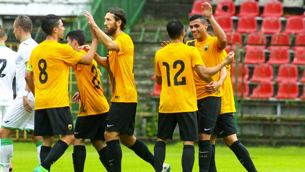 Με πρώτο γκολ Γιακουμάκη η ΑΕΚ, 1-1 με Καρπάτι