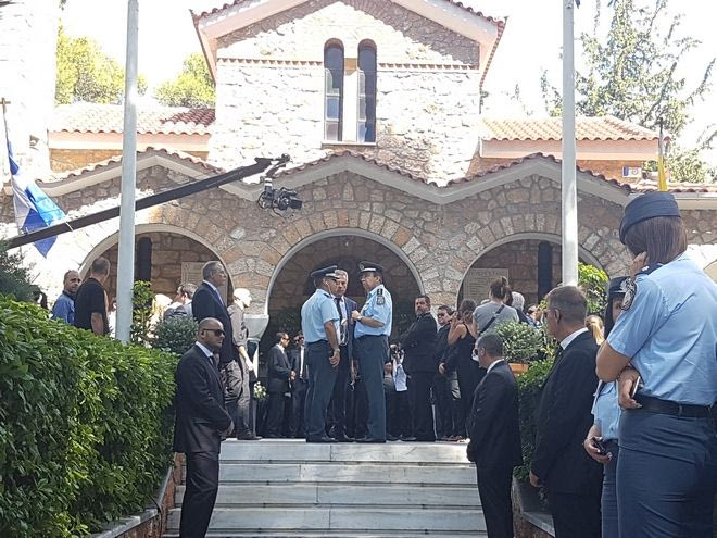 Το τελευταίο “αντίο” στον Μίνωα Κυριακού