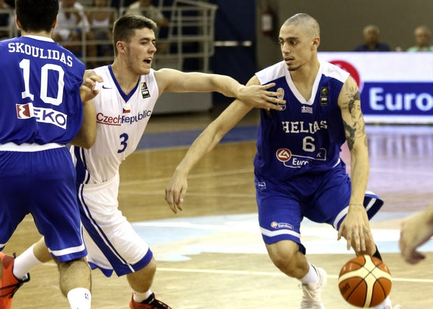 H FIBA συνέκρινε την Εθνική Νέων Ανδρών με τους Golden State Warriors!