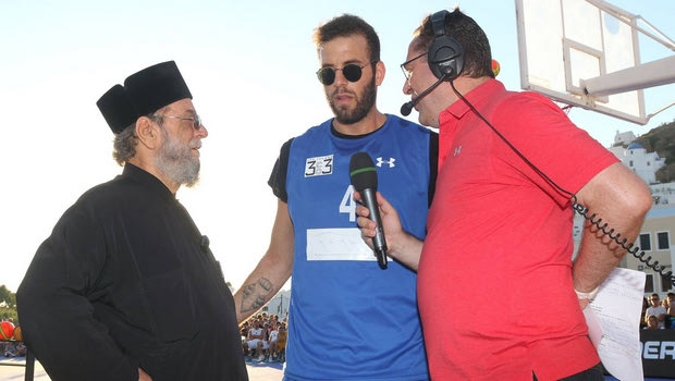 Οι… παπάδες του Παππά στην Ίο