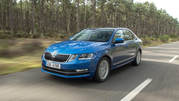 Ανανεώθηκε και ήρθε η Skoda Octavia