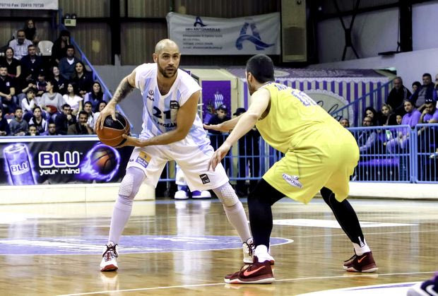 “Βλέπει” Βασιλόπουλο, κλείνει Ρογκαβόπουλο η ΑΕΚ